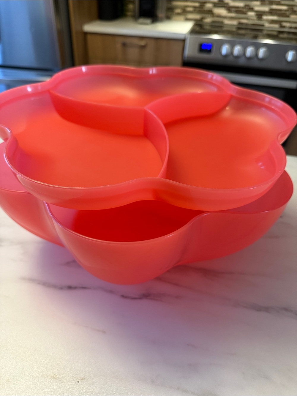 Tupperware Two pieces of Chip 'N Dip serving set